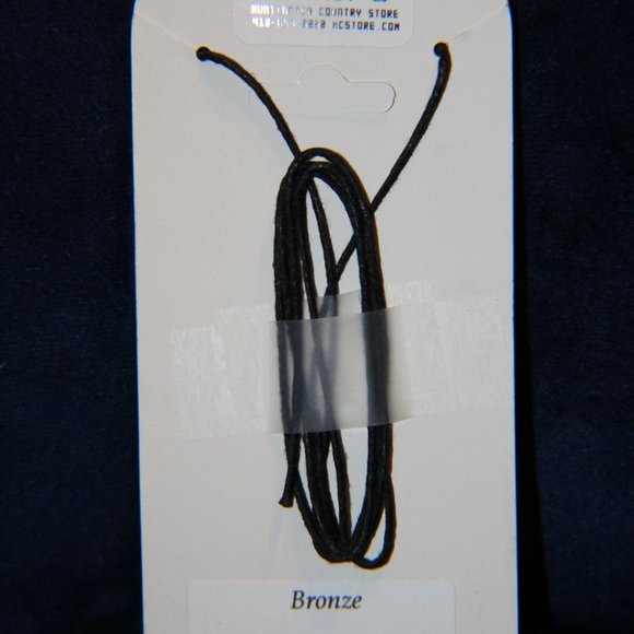 Eire- The Celtic Co.- Celtic Weave Necklace - Picture 3 of 3